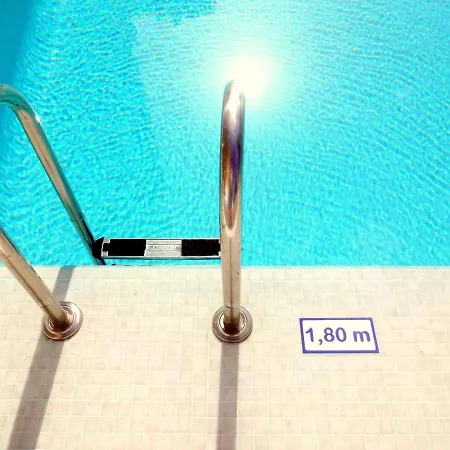 With A Large South-facing Balcony, Sea View And Wifi In Americas Center 아파트 *