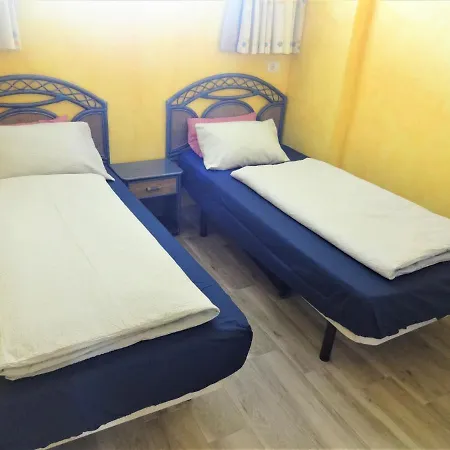 With A Large South-facing Balcony, Sea View And Wifi In Americas Center Lejlighed