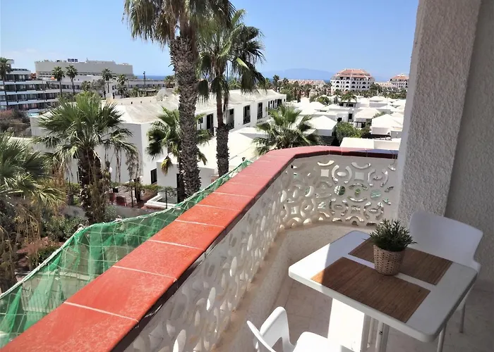 With A Large South-facing Balcony, Sea View And Wifi In Americas Center Playa de las Américas