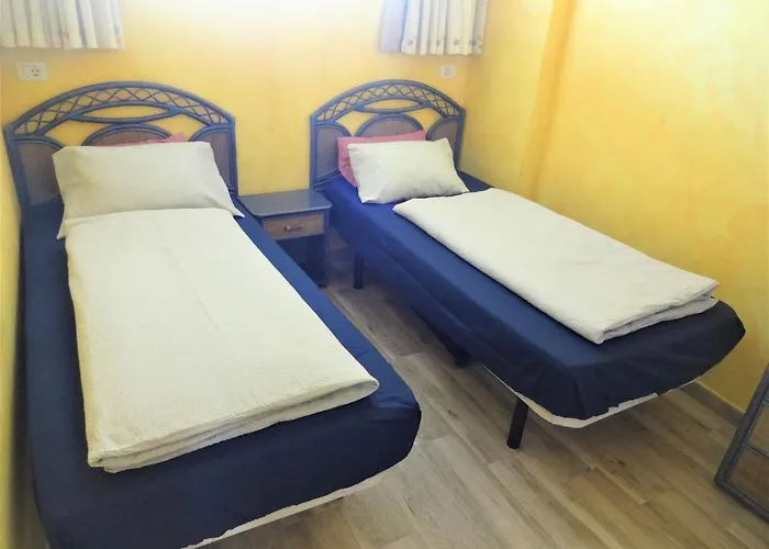 With A Large South-facing Balcony, Sea View And Wifi In Americas Center Apartmán